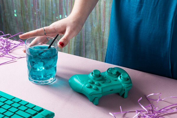 The quiet rules of our lounge chat